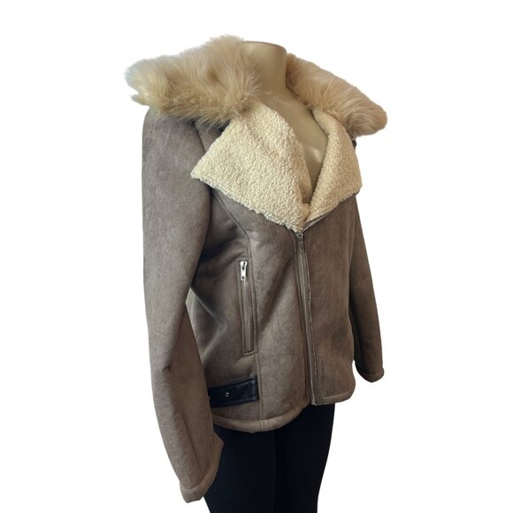 JCL by Nasty Gal Women's Brown "All Fur You" Faux Fur Jacket Sz M - NWT - Picture 2 of 9